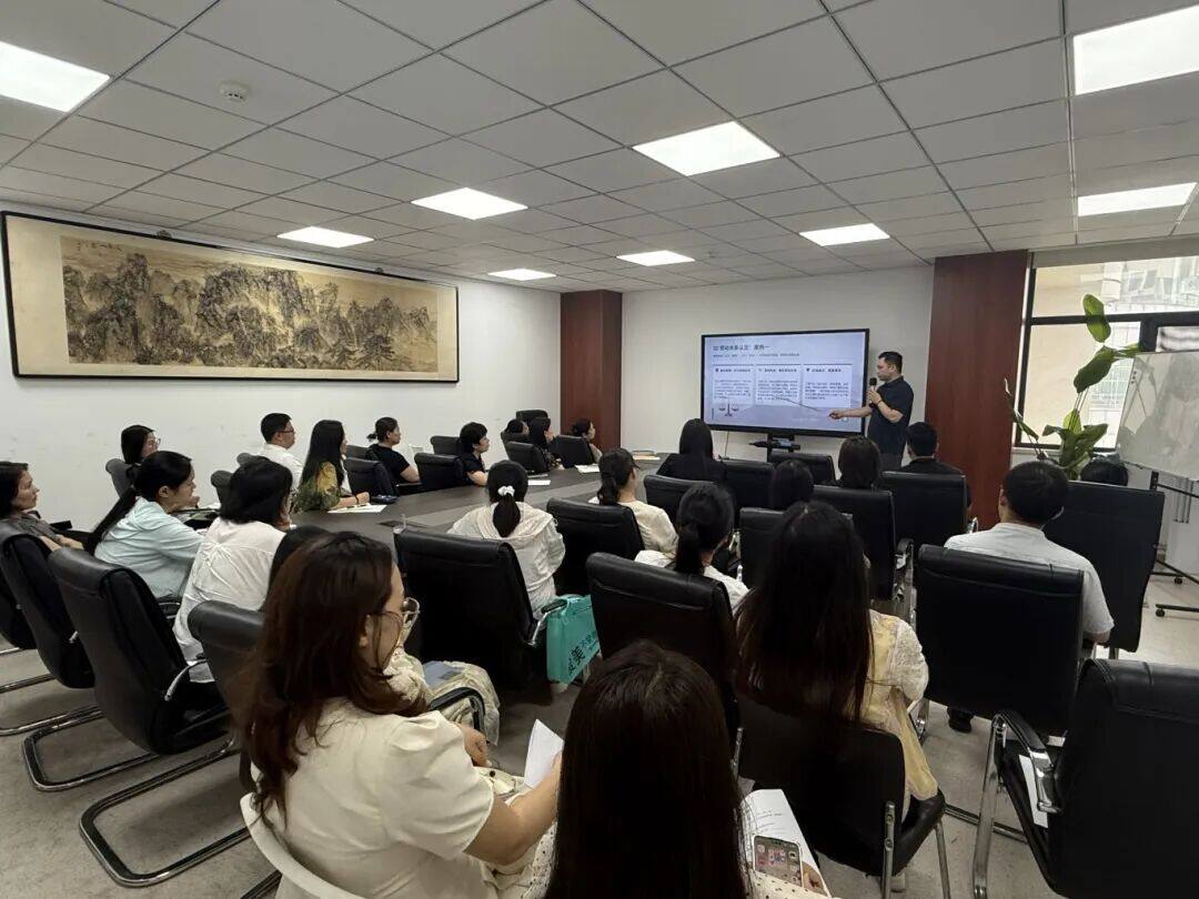 园区赋能 | 产投集团创业中心举办“劳动法新规与风险防控”培训 图片